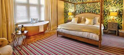 The Royal Hotel Crewe, A BRILLIANT Collection