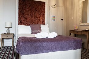 The Royal Hotel Crewe, A BRILLIANT Collection