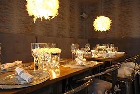 The Royal Hotel Crewe, A BRILLIANT Collection