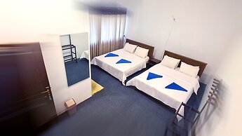 Nine Arch Holiday Resort