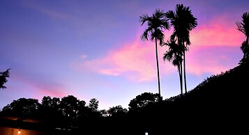 Nine Arch Holiday Resort
