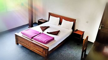 Nine Arch Holiday Resort