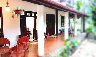 Nine Arch Holiday Resort