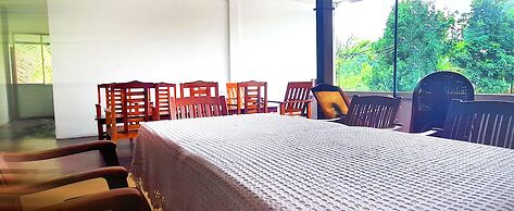 Nine Arch Holiday Resort
