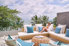 Les Estivales Beachfront Suites & Penthouses with LOV
