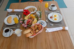 Les Estivales Beachfront Suites & Penthouses with LOV