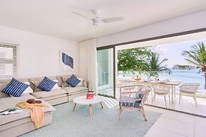 Les Estivales Beachfront Suites & Penthouses with LOV