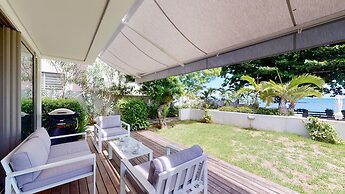 Les Estivales Beachfront Suites & Penthouses with LOV