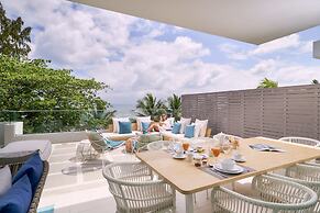 Les Estivales Beachfront Suites & Penthouses with LOV