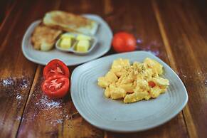 7Fridays Westlake Hostel