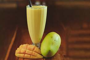 7Fridays Westlake Hostel