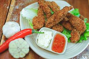 7Fridays Westlake Hostel