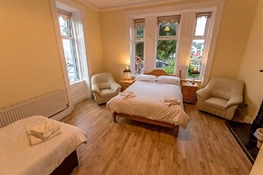 An Sean Ostan Apartments