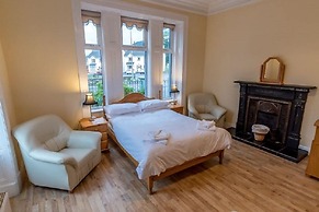 An Sean Ostan Apartments