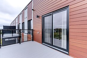 Kanata Lakes Apartments by Corporate Stays