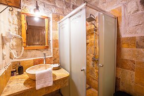 Kayadibi Cave Otel