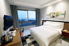 The Ray Hotel & Studios