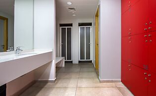 The Ray Hotel & Studios