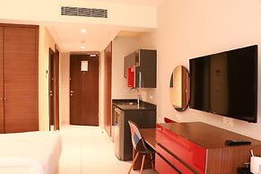 The Ray Hotel & Studios