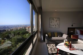 The Ray Hotel & Studios