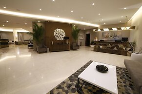 The Ray Hotel & Studios