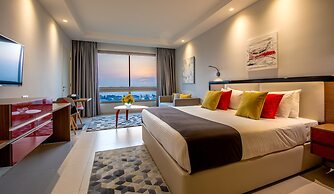 The Ray Hotel & Studios