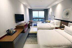 The Ray Hotel & Studios