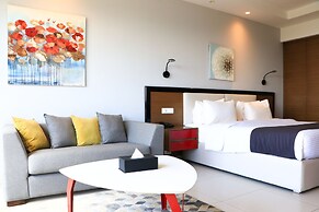 The Ray Hotel & Studios