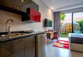 The Ray Hotel & Studios
