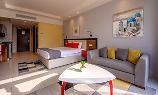 The Ray Hotel & Studios