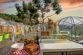 The Ray Hotel & Studios