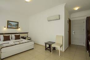 Belcekum Beach Hotel