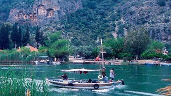 Belcekum Beach Hotel