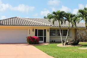 House Savona by Vacationhit