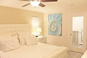 House Savona by Vacationhit