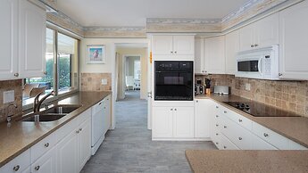 House Savona by Vacationhit