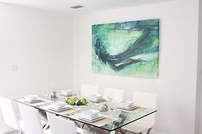 House Savona by Vacationhit