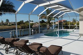 House Sunset Palace by Vacationhit