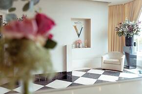 The Chatsworth Hotel