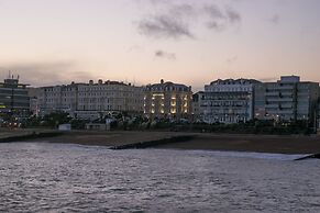 The Chatsworth Hotel