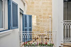 Julina Boutique Living