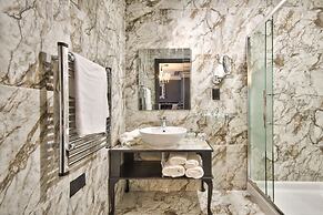 Julina Boutique Living