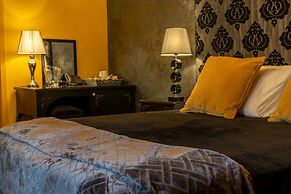 Julina Boutique Living