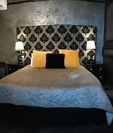 Julina Boutique Living