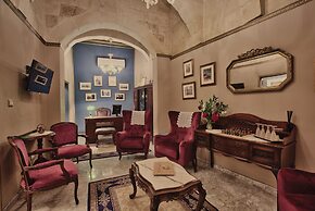 Julina Boutique Living