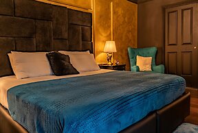 Julina Boutique Living