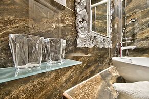 Julina Boutique Living