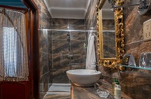 Julina Boutique Living