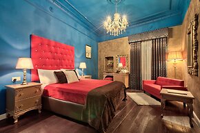 Julina Boutique Living