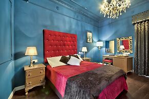 Julina Boutique Living